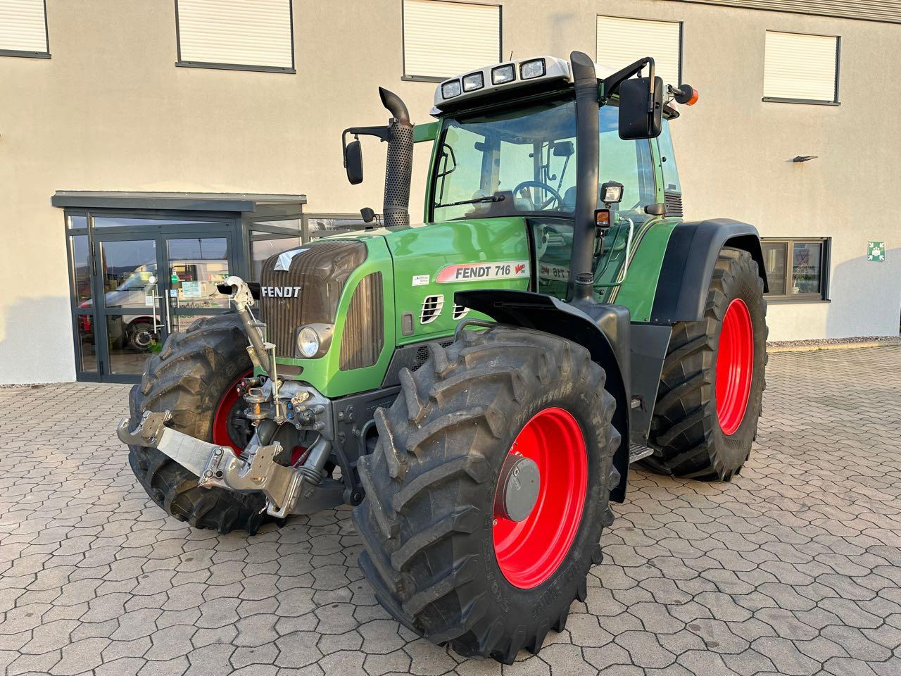Fendt 716 Vario TMS - טרקטור חקלאי: תמונה 2 Fendt 716 Vario TMS - טרקטור חקלאי: תמונה 2