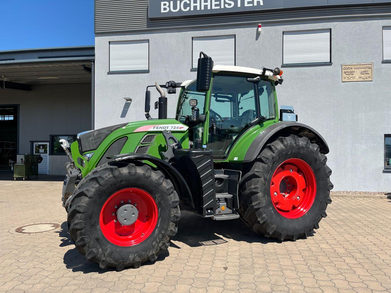 טרקטור חקלאי Fendt 724 Vario S4: תמונה 1