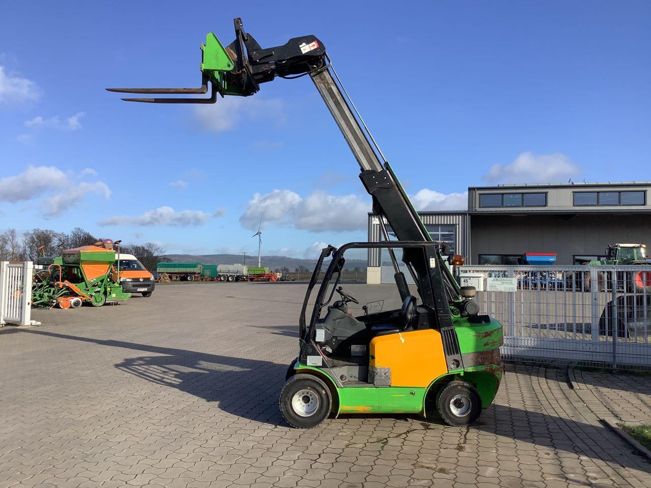 JCB Teletruk TLT 30 D - מפעיל טלסקופי: תמונה 1 JCB Teletruk TLT 30 D - מפעיל טלסקופי: תמונה 1