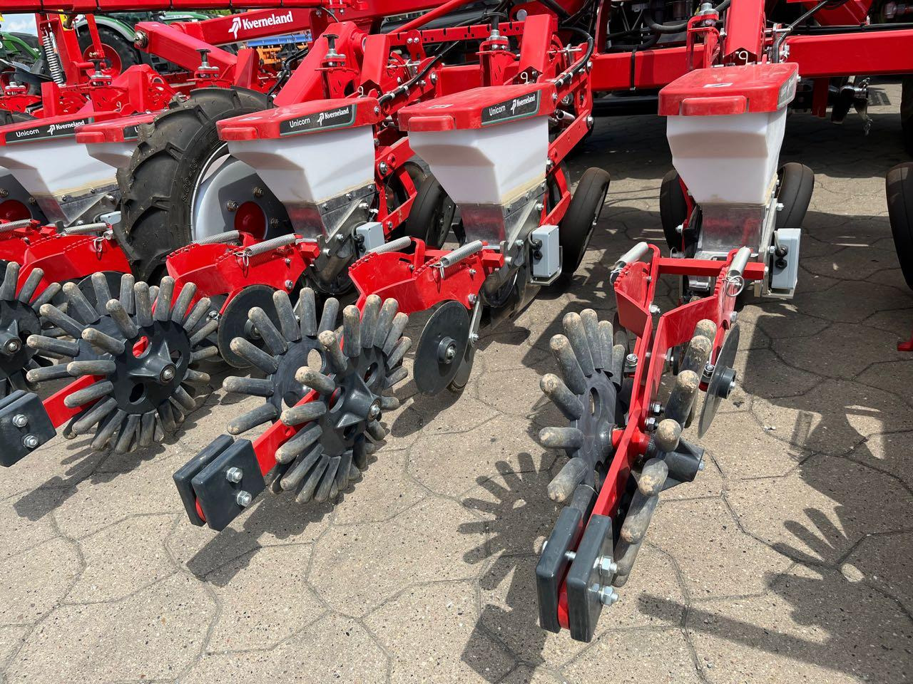Kverneland Unicorn SD e-drive - מכונת זריעה מדויקת: תמונה 4 Kverneland Unicorn SD e-drive - מכונת זריעה מדויקת: תמונה 4