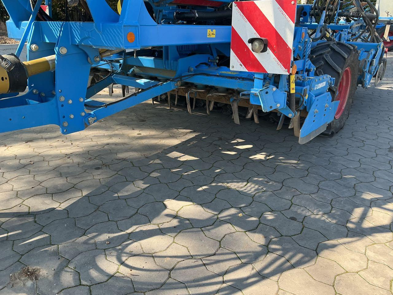 Lemken Compact Solitair 9/300 Z - מקדחת זריעה משולבת: תמונה 3 Lemken Compact Solitair 9/300 Z - מקדחת זריעה משולבת: תמונה 3