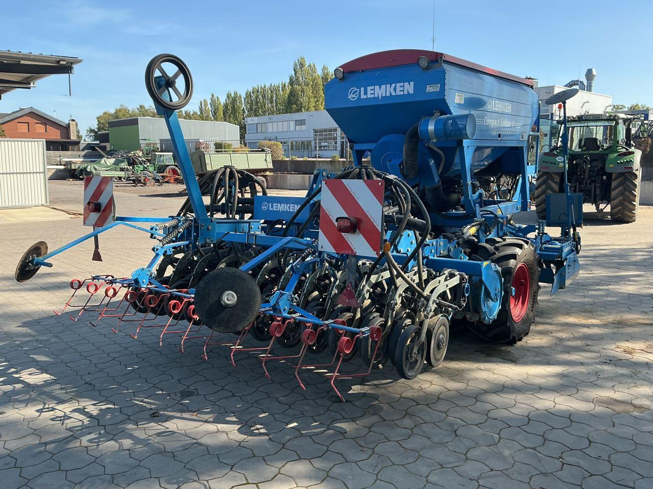 Lemken Compact Solitair 9/300 Z - מקדחת זריעה משולבת: תמונה 5 Lemken Compact Solitair 9/300 Z - מקדחת זריעה משולבת: תמונה 5