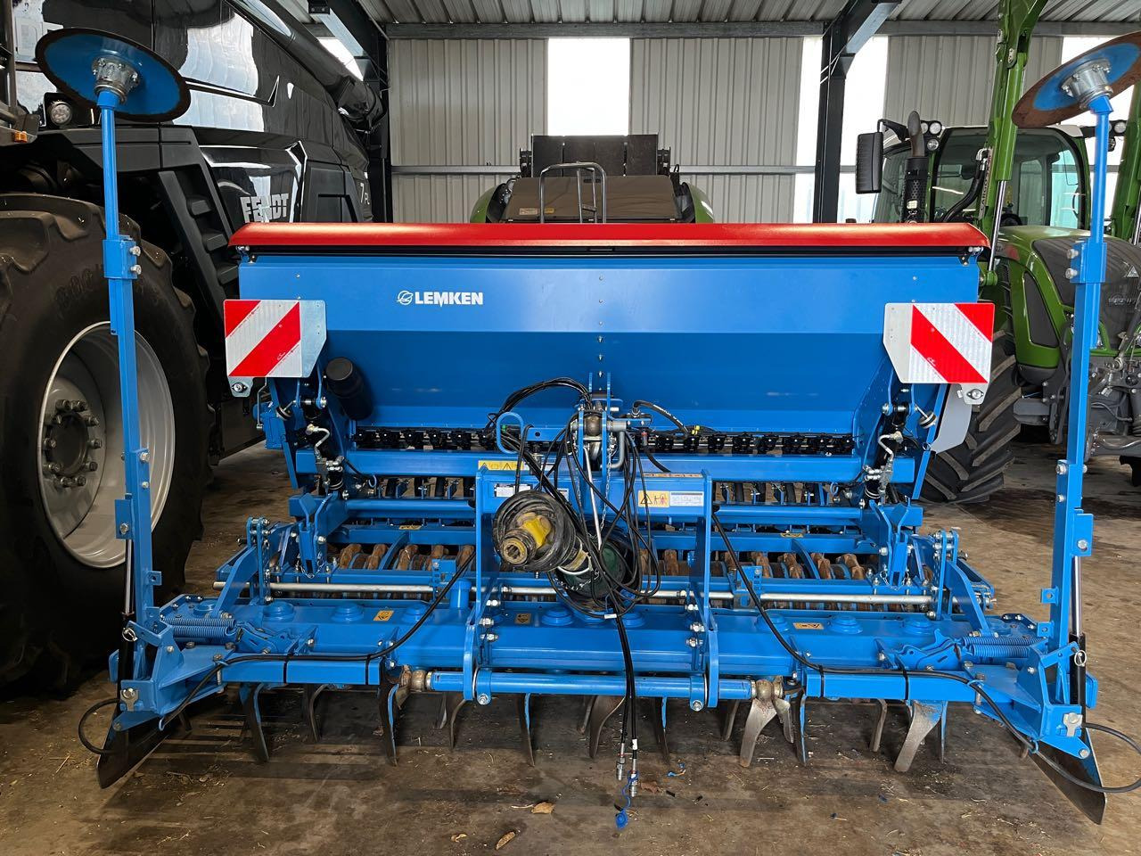 Lemken Zirkon 8/Saphir 9 - מקדחת זריעה משולבת: תמונה 1 Lemken Zirkon 8/Saphir 9 - מקדחת זריעה משולבת: תמונה 1