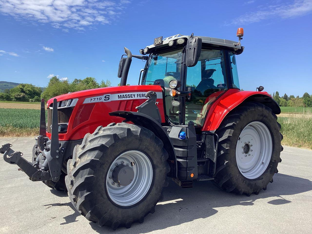 Massey Ferguson 7719 Dyna VT - טרקטור חקלאי: תמונה 1 Massey Ferguson 7719 Dyna VT - טרקטור חקלאי: תמונה 1
