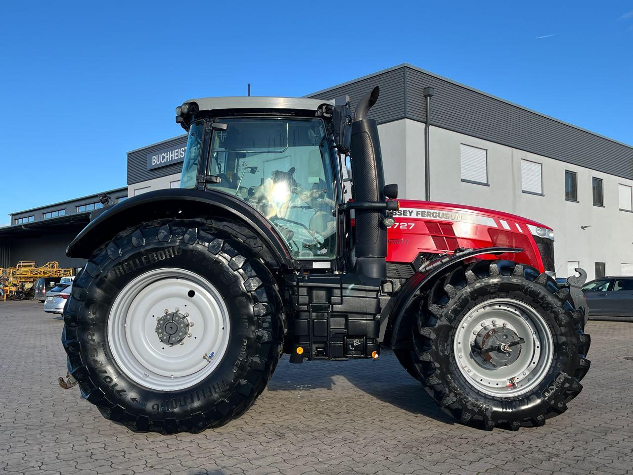 Massey Ferguson 8727 Dyna-VT - טרקטור חקלאי: תמונה 1 Massey Ferguson 8727 Dyna-VT - טרקטור חקלאי: תמונה 1