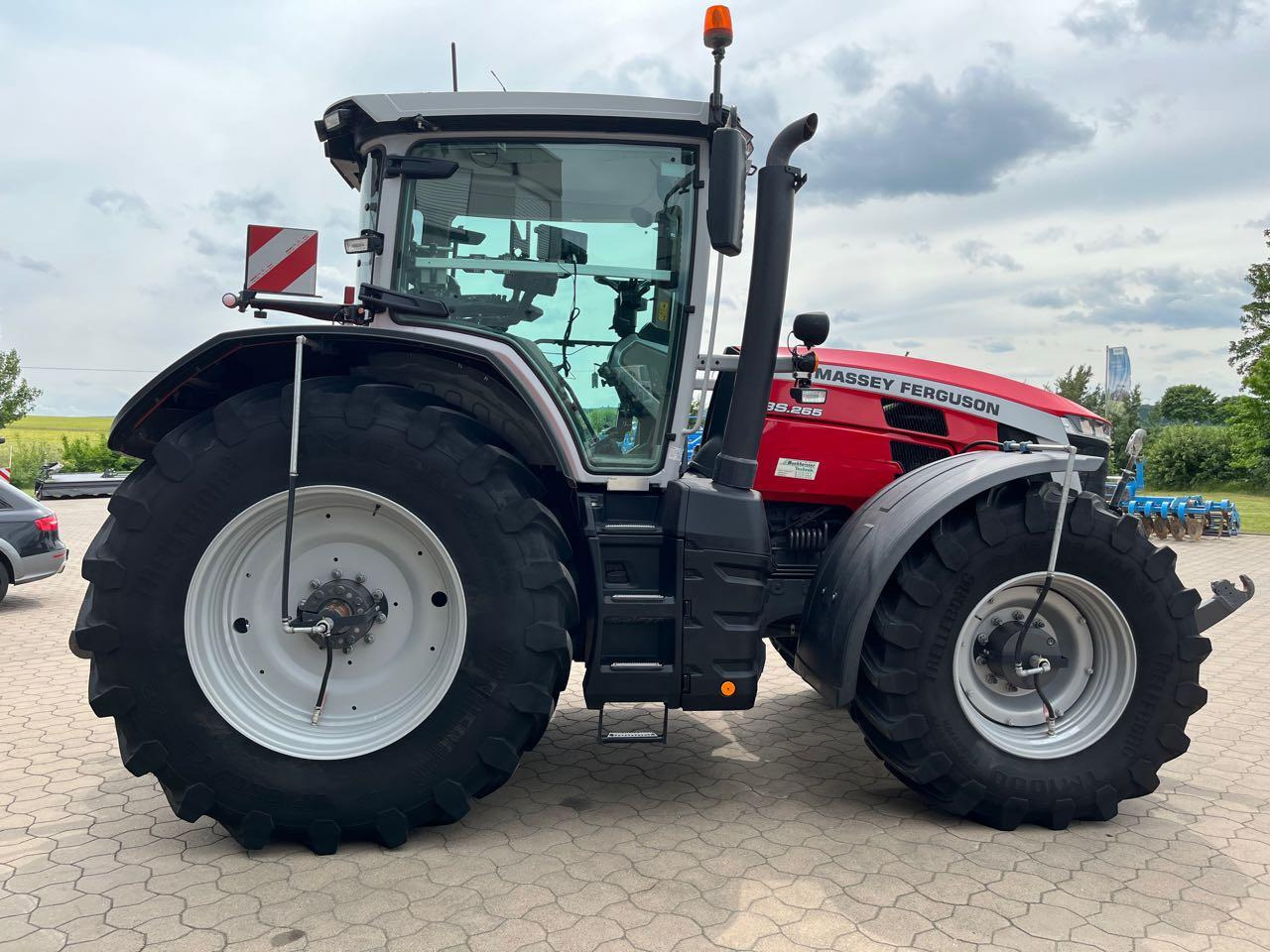 Massey Ferguson 8S.265 Dyna-VT Exclusive - טרקטור חקלאי: תמונה 1 Massey Ferguson 8S.265 Dyna-VT Exclusive - טרקטור חקלאי: תמונה 1