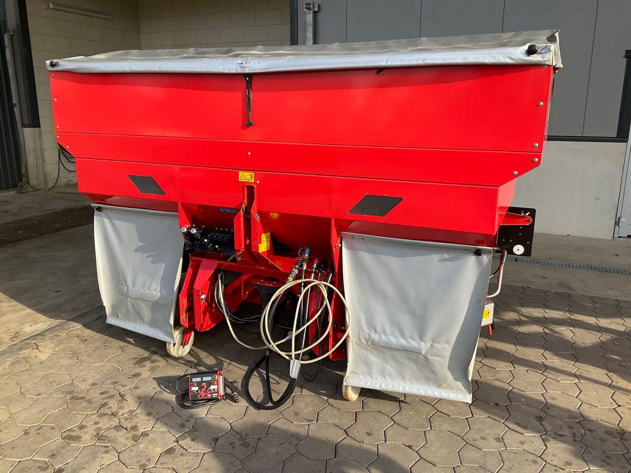 Rauch Axera H - מפזרת דשן: תמונה 3 Rauch Axera H - מפזרת דשן: תמונה 3