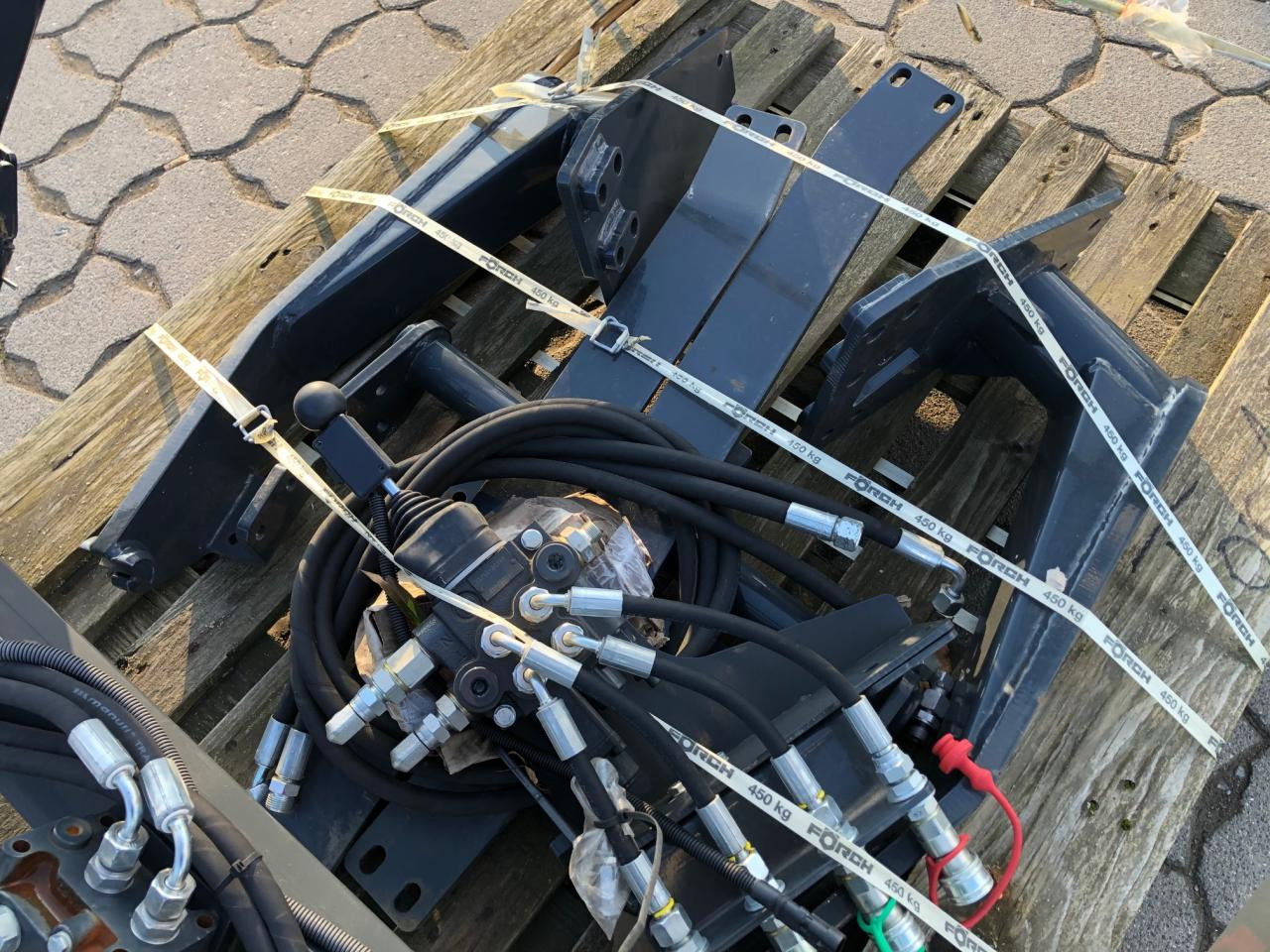 Solis PADAGAS FL200P Frontlader - צרופה: תמונה 3 Solis PADAGAS FL200P Frontlader - צרופה: תמונה 3