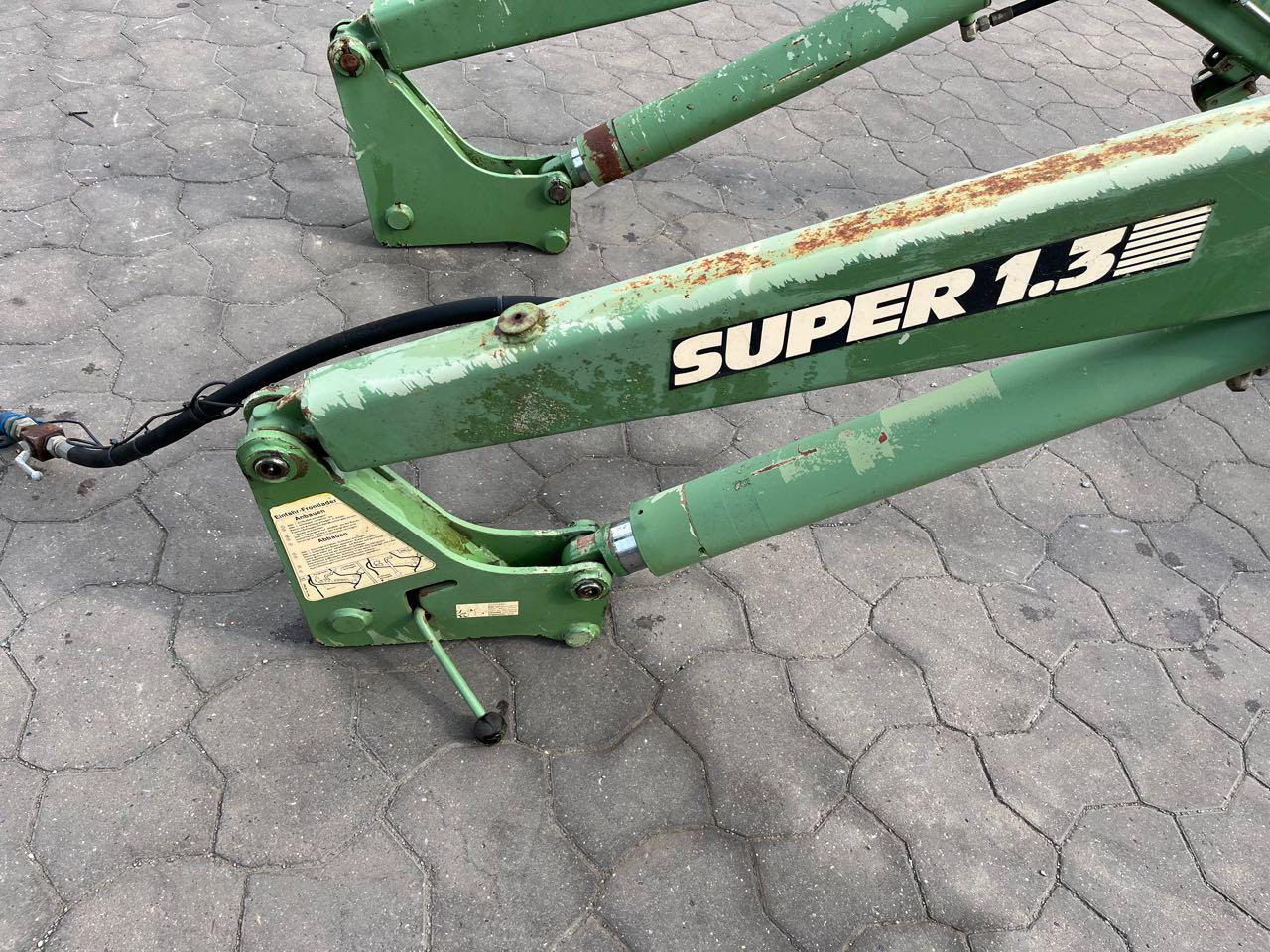 Stoll Super 1.3 - מעמיס קדמי לטרקטור: תמונה 5 Stoll Super 1.3 - מעמיס קדמי לטרקטור: תמונה 5