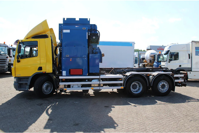 DAF CF 75 .310 + 6X2 STEERING - משאית אשפה: תמונה 2 DAF CF 75 .310 + 6X2 STEERING - משאית אשפה: תמונה 2