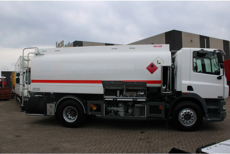 DAF CF 85.430 + PUMP/METERS + 4 COMPART / 15.000 LITER + COMPLETE SYSTEM WORKING - משאית מכל: תמונה 3 DAF CF 85.430 + PUMP/METERS + 4 COMPART / 15.000 LITER + COMPLETE SYSTEM WORKING - משאית מכל: תמונה 3