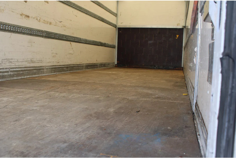 DAF LF 210 + euro 6 + lift - משאית תיבה: תמונה 5 DAF LF 210 + euro 6 + lift - משאית תיבה: תמונה 5