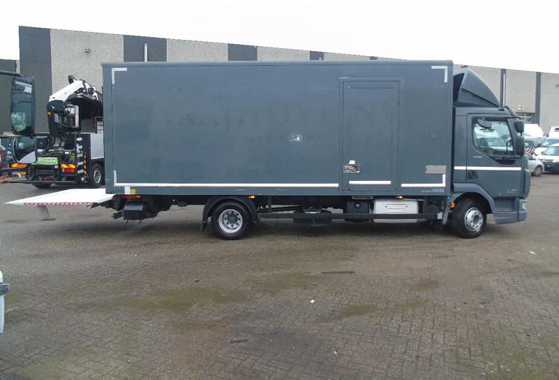 DAF LF 220 + euro 6 + lift + 12T - משאית תיבה: תמונה 5 DAF LF 220 + euro 6 + lift + 12T - משאית תיבה: תמונה 5