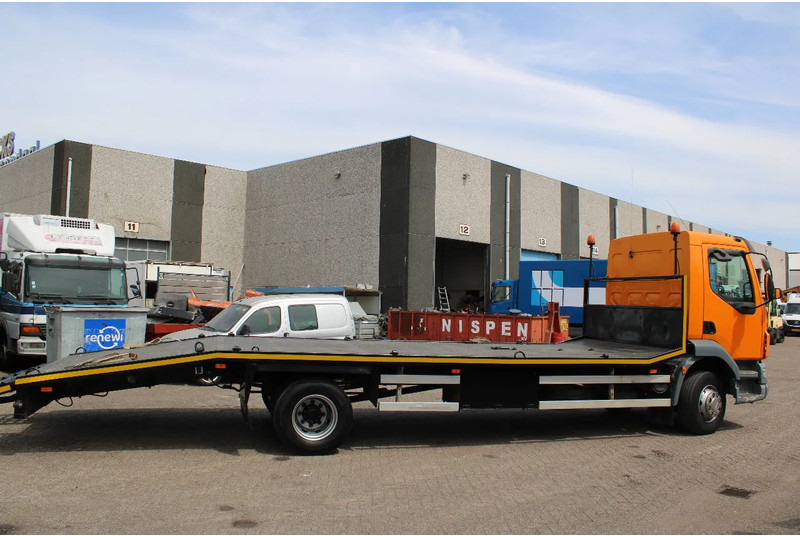 DAF LF 55.220 + HYDROLIC RAMPS + MANUAL - משאית הובלה אוטומטית: תמונה 5 DAF LF 55.220 + HYDROLIC RAMPS + MANUAL - משאית הובלה אוטומטית: תמונה 5