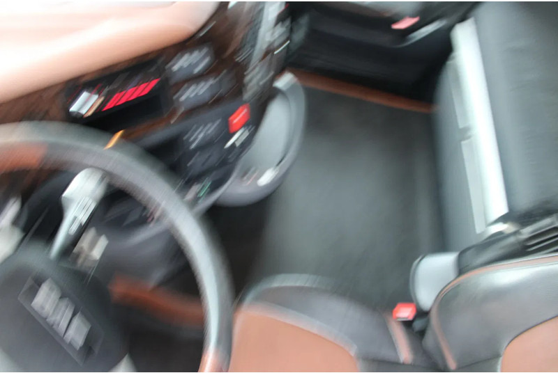 יחידת טרקטור DAF XF 530 + EURO 6 + mega + full Options !!!: תמונה 17