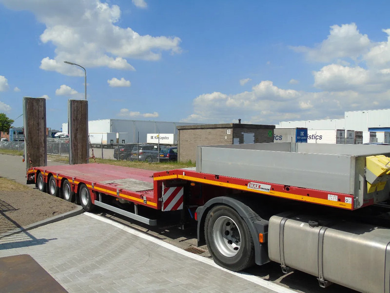 Faymonville 4x AXLE + 6.5 EXTENDABLE + RAMPS FULLY FUNCTIONAL - סמיטריילר בהובלה אוטומטית: תמונה 2 Faymonville 4x AXLE + 6.5 EXTENDABLE + RAMPS FULLY FUNCTIONAL - סמיטריילר בהובלה אוטומטית: תמונה 2