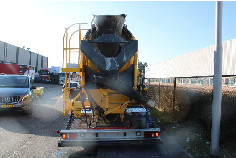 Fliegl 2 AXEL - סמיטריילר עם מטען נמוך: תמונה 4 Fliegl 2 AXEL - סמיטריילר עם מטען נמוך: תמונה 4