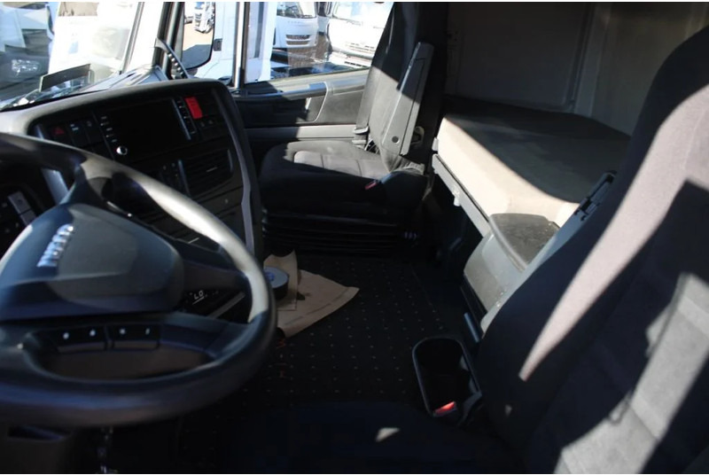 Iveco Stralis 460 + Euro 6+ADR +9 TONS VOORAS - יחידת טרקטור: תמונה 4 Iveco Stralis 460 + Euro 6+ADR +9 TONS VOORAS - יחידת טרקטור: תמונה 4