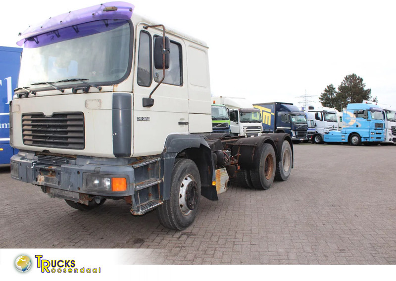 MAN F 26.364 + 6X4 + BIG AXLE + EURO 2 + MANUAL - יחידת טרקטור: תמונה 1 MAN F 26.364 + 6X4 + BIG AXLE + EURO 2 + MANUAL - יחידת טרקטור: תמונה 1