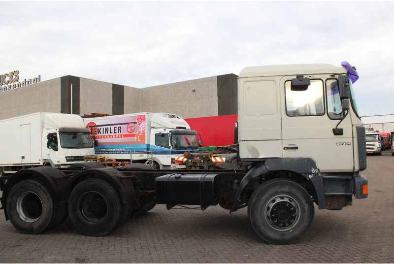 MAN F 26.364 + 6X4 + BIG AXLE + EURO 2 + MANUAL - יחידת טרקטור: תמונה 2 MAN F 26.364 + 6X4 + BIG AXLE + EURO 2 + MANUAL - יחידת טרקטור: תמונה 2