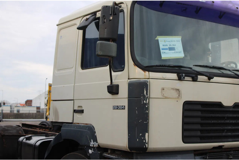 MAN F 26.364 + 6X4 + BIG AXLE + EURO 2 + MANUAL - יחידת טרקטור: תמונה 5 MAN F 26.364 + 6X4 + BIG AXLE + EURO 2 + MANUAL - יחידת טרקטור: תמונה 5