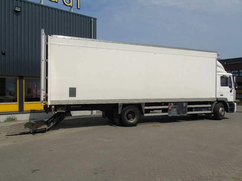 MAN L 220 + MANUAL + EURO 2 + DHOLLANDIA + 19T - משאית תיבה: תמונה 3 MAN L 220 + MANUAL + EURO 2 + DHOLLANDIA + 19T - משאית תיבה: תמונה 3