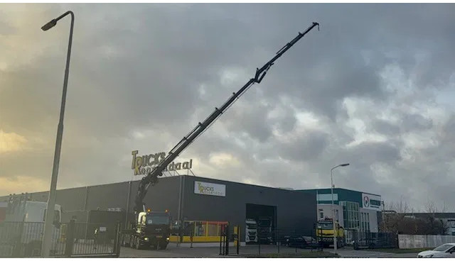 MAN TGA 41.430 + HIAB 800 6x + 5x JIB WINCH + 8X4 + REMOTE - יחידת טרקטור: תמונה 3 MAN TGA 41.430 + HIAB 800 6x + 5x JIB WINCH + 8X4 + REMOTE - יחידת טרקטור: תמונה 3