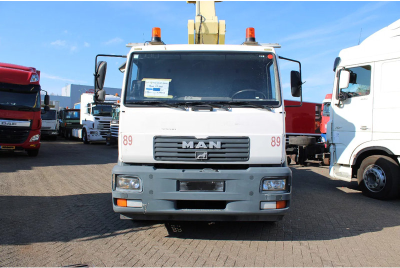 MAN TGL 17.240 + 3PERSON + MANUAL - משאית: תמונה 3 MAN TGL 17.240 + 3PERSON + MANUAL - משאית: תמונה 3