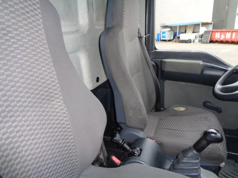 MAN TGL 8.180 TGL 8.180 + MANUAL + Lift - משאית תיבה: תמונה 4 MAN TGL 8.180 TGL 8.180 + MANUAL + Lift - משאית תיבה: תמונה 4