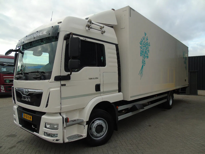 MAN TGM 12.250 + EURO 6 + LIFT - משאית תיבה: תמונה 2 MAN TGM 12.250 + EURO 6 + LIFT - משאית תיבה: תמונה 2