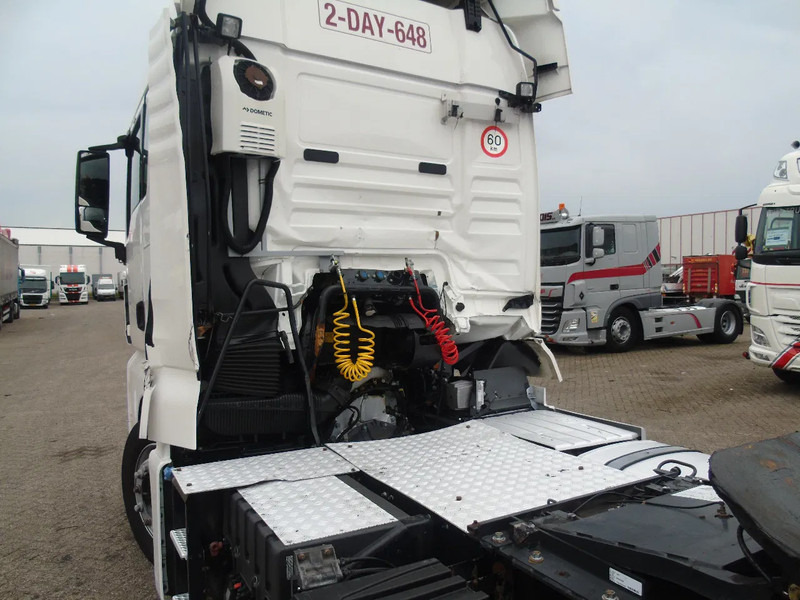 MAN TGX 18.460 + EURO 6 - יחידת טרקטור: תמונה 3 MAN TGX 18.460 + EURO 6 - יחידת טרקטור: תמונה 3