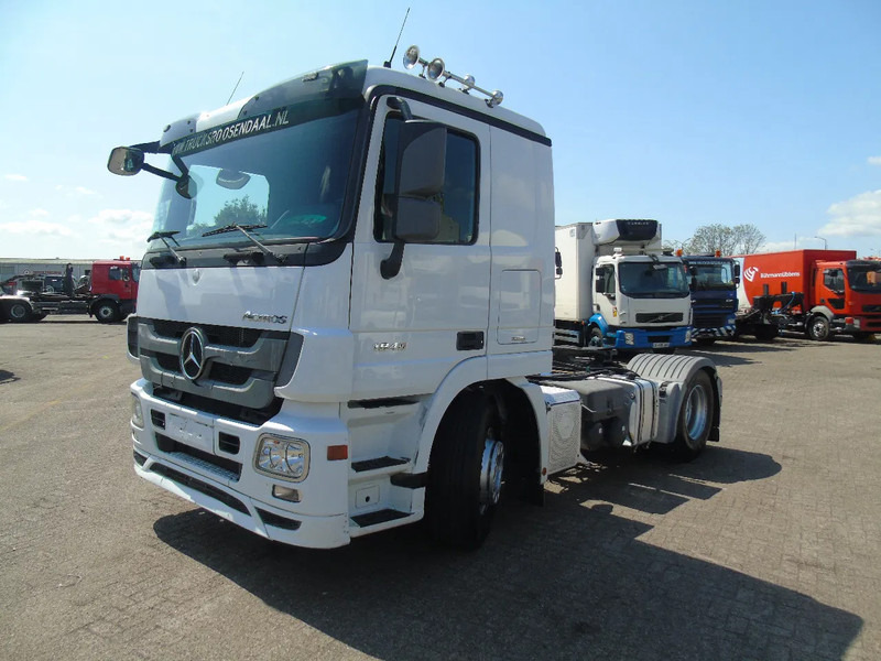 Mercedes-Benz Actros 1846 + RETARDER + EURO 5 + MP3 + 2 PEDALS + PTO - יחידת טרקטור: תמונה 2 Mercedes-Benz Actros 1846 + RETARDER + EURO 5 + MP3 + 2 PEDALS + PTO - יחידת טרקטור: תמונה 2