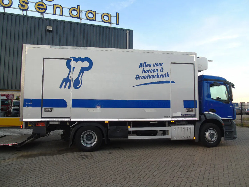 Mercedes-Benz Antos 1932 + EURO 6 + CARRIER + LIFT - משאית קירור: תמונה 3 Mercedes-Benz Antos 1932 + EURO 6 + CARRIER + LIFT - משאית קירור: תמונה 3