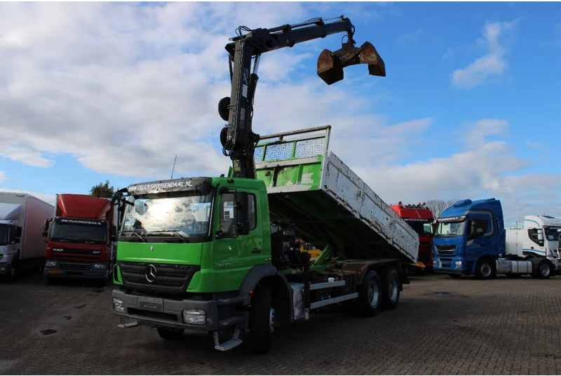 Mercedes-Benz Axor 2633 + TIPPER + HIAB 144 + REMOTE + MANUAL + 6x4 - מזהיר, משאית מנוף: תמונה 2 Mercedes-Benz Axor 2633 + TIPPER + HIAB 144 + REMOTE + MANUAL + 6x4 - מזהיר, משאית מנוף: תמונה 2