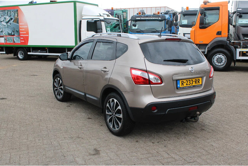 Nissan QASHQAI 2.0 AUTOMATIC / CAMERA - מכונית: תמונה 3 Nissan QASHQAI 2.0 AUTOMATIC / CAMERA - מכונית: תמונה 3