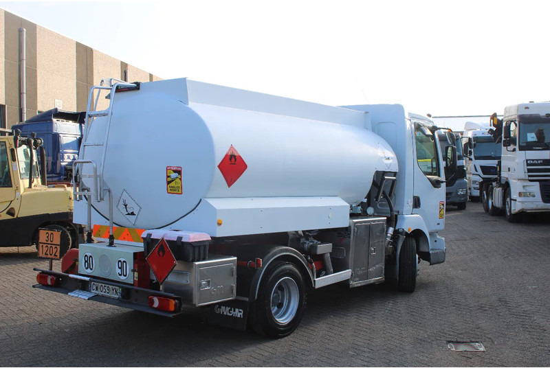Renault Midlum 250 + 2 COMP + 6180liter + euro 2 + manual - משאית מכל: תמונה 5 Renault Midlum 250 + 2 COMP + 6180liter + euro 2 + manual - משאית מכל: תמונה 5