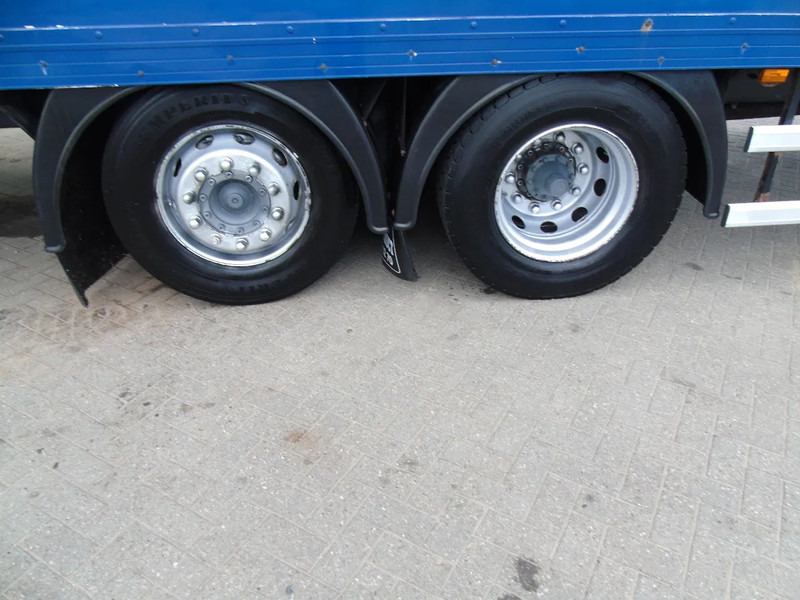 Scania P reserved 270 + manual + 6x2 + lift - משאית תיבה: תמונה 4 Scania P reserved 270 + manual + 6x2 + lift - משאית תיבה: תמונה 4