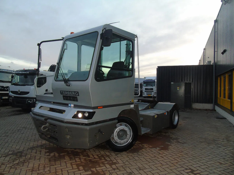 Terberg YT 182 fully funtion + perfect - טרקטור מסוף: תמונה 4 Terberg YT 182 fully funtion + perfect - טרקטור מסוף: תמונה 4