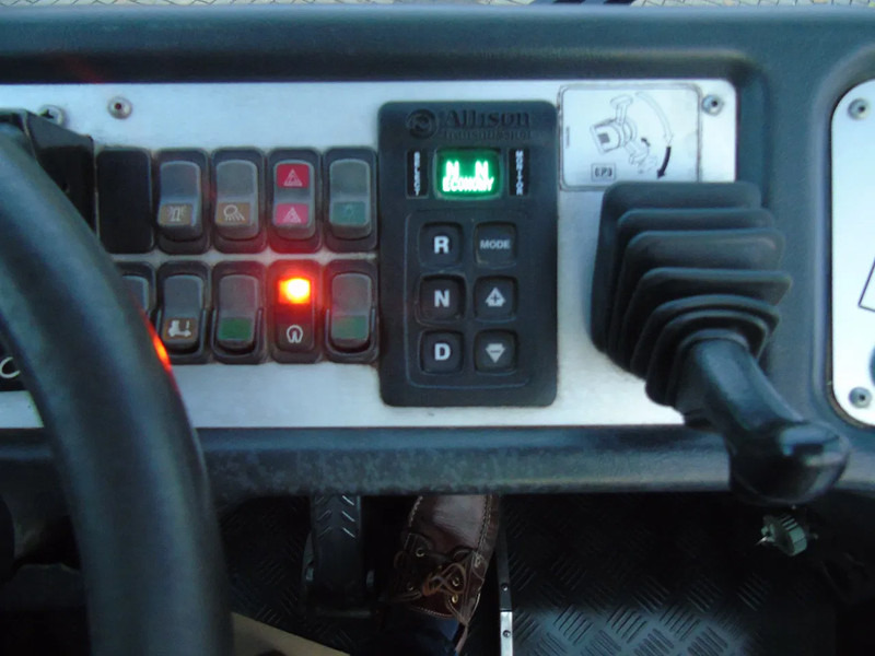 Terberg YT 182 fully funtion + perfect - טרקטור מסוף: תמונה 5 Terberg YT 182 fully funtion + perfect - טרקטור מסוף: תמונה 5