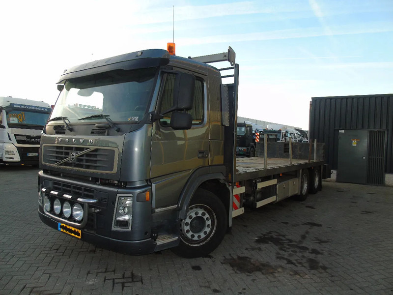 Volvo FH 380 + 6X2 + MANUAL - משאית עם שלדת תא: תמונה 2 Volvo FH 380 + 6X2 + MANUAL - משאית עם שלדת תא: תמונה 2