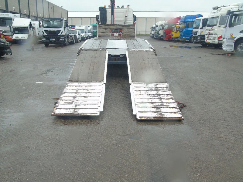 Volvo FH 460 + 8X4 + PALFINGER PK15500 + MANUAL + euro 5 - משאית מנוף: תמונה 4 Volvo FH 460 + 8X4 + PALFINGER PK15500 + MANUAL + euro 5 - משאית מנוף: תמונה 4