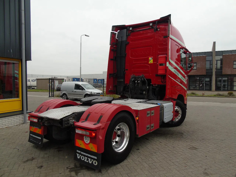 Volvo FH 460 +ADR+ PTO + SPOILER + EURO 6 - יחידת טרקטור: תמונה 3 Volvo FH 460 +ADR+ PTO + SPOILER + EURO 6 - יחידת טרקטור: תמונה 3