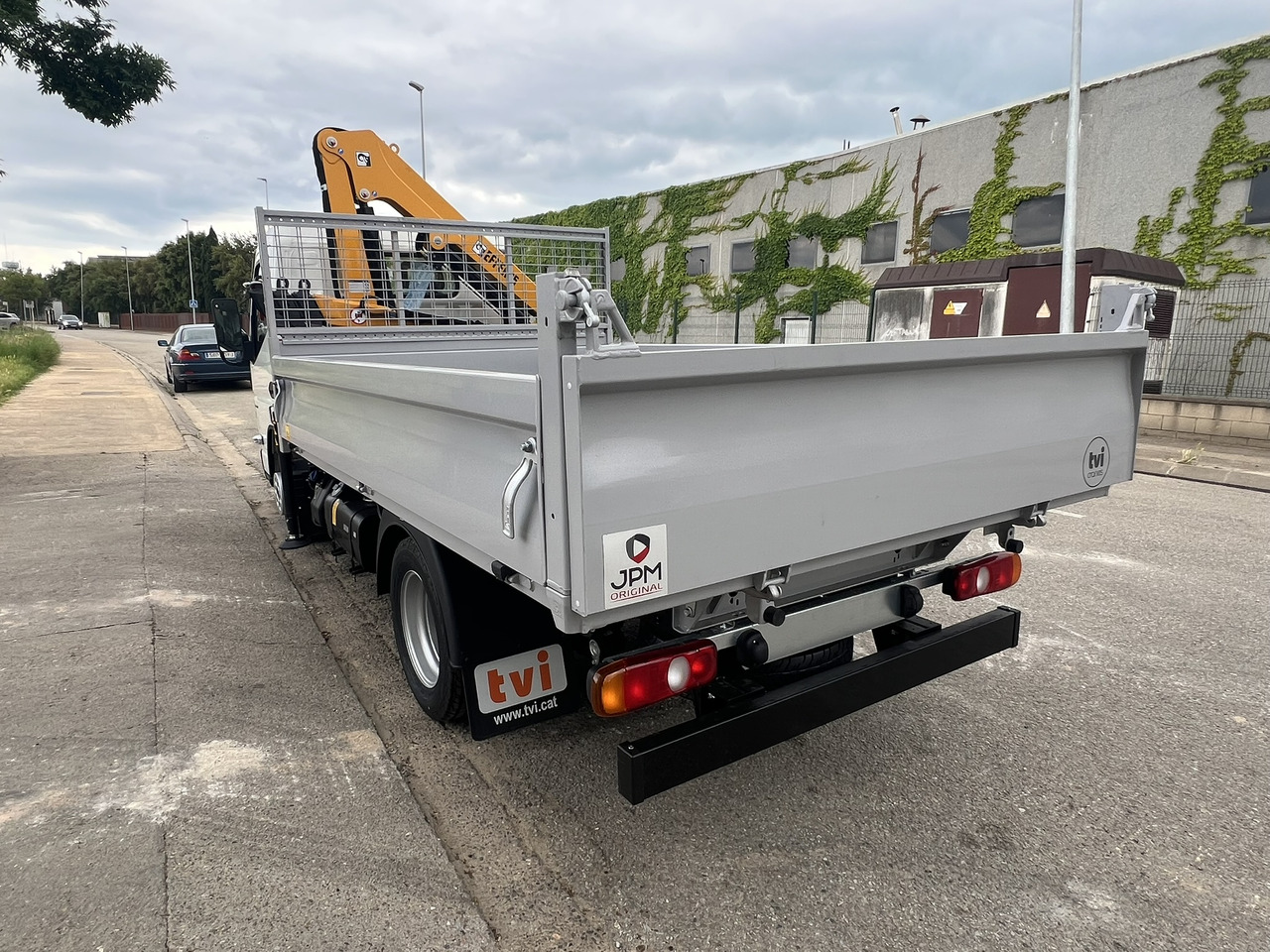 FUSO 35 3S - משאית מנוף: תמונה 5 FUSO 35 3S - משאית מנוף: תמונה 5