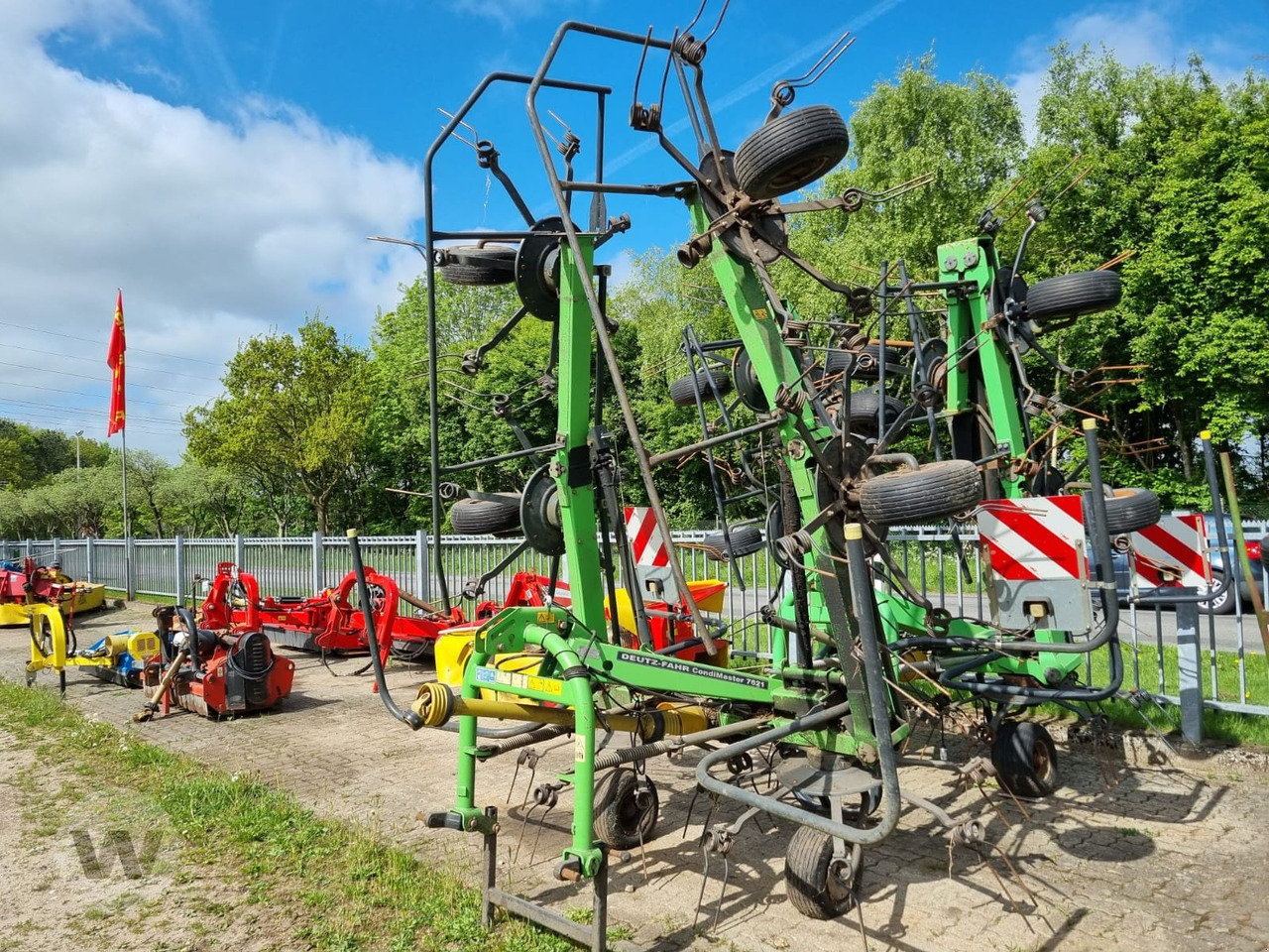 Deutz-Fahr Condimaster 7621 - גורף/ מגרפה: תמונה 1 Deutz-Fahr Condimaster 7621 - גורף/ מגרפה: תמונה 1