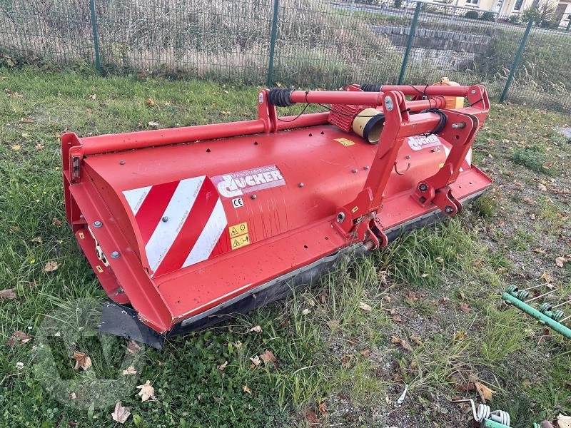 Dücker UM 30 - מכסחת תבואה/ עשבים: תמונה 1 Dücker UM 30 - מכסחת תבואה/ עשבים: תמונה 1