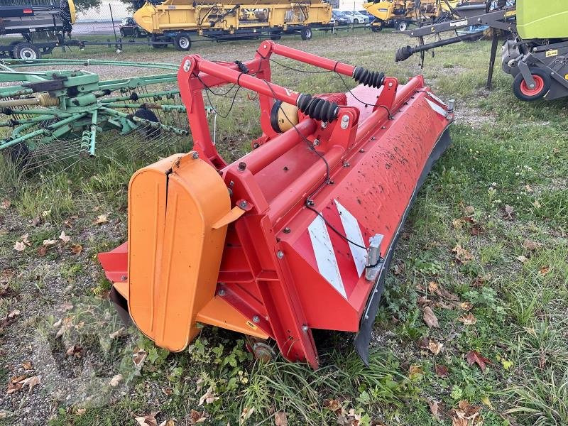 Dücker UM 30 - מכסחת תבואה/ עשבים: תמונה 3 Dücker UM 30 - מכסחת תבואה/ עשבים: תמונה 3