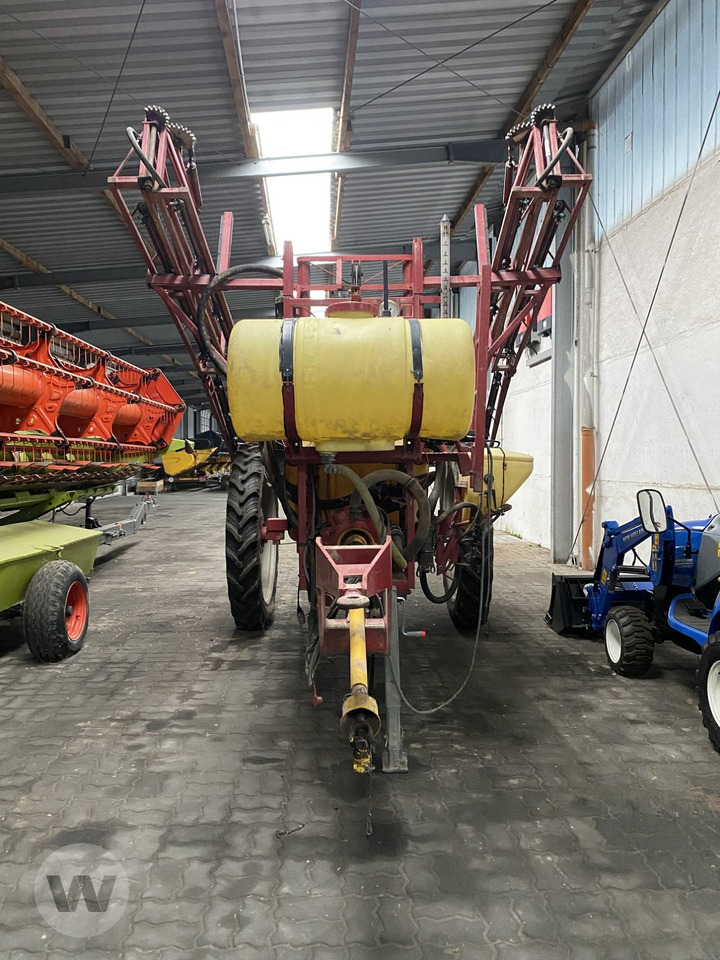 Hardi Navigator 3000 Echo - מרסס נגרר: תמונה 2 Hardi Navigator 3000 Echo - מרסס נגרר: תמונה 2