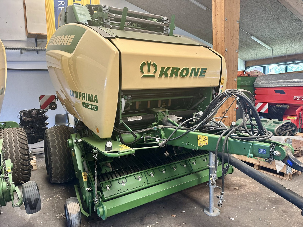 Krone Comprima V 180 XC - מכונת צרור עגולה: תמונה 1 Krone Comprima V 180 XC - מכונת צרור עגולה: תמונה 1