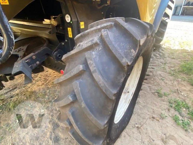New Holland CR 980 - מקצרת קומבינה: תמונה 5 New Holland CR 980 - מקצרת קומבינה: תמונה 5