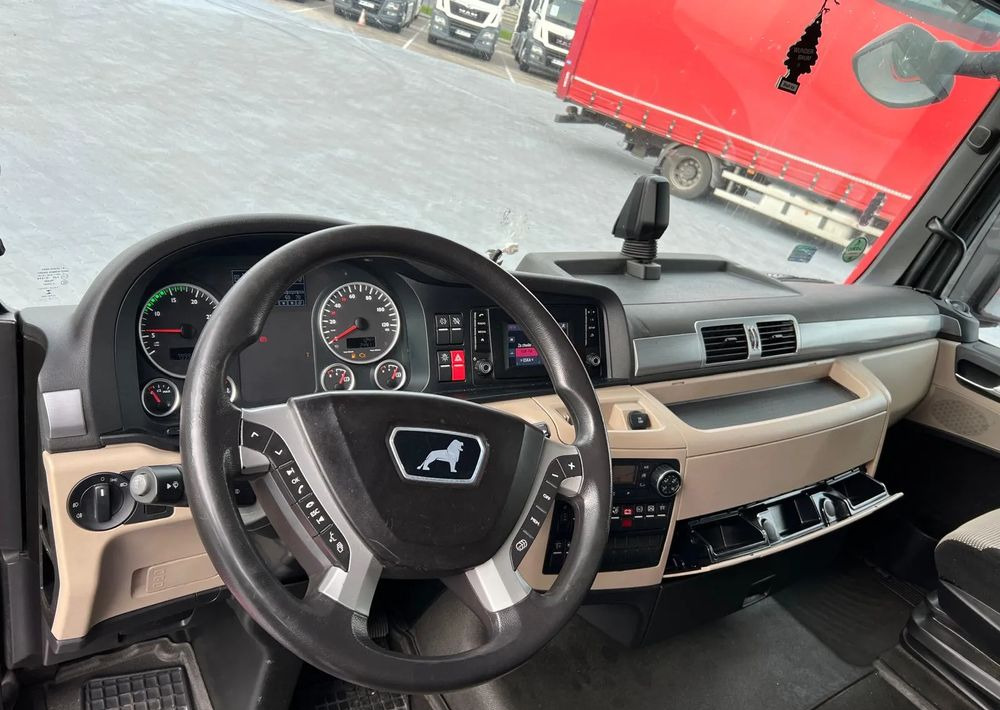 MAN TGX 18.420 XLX LOW DECK - יחידת טרקטור: תמונה 5 MAN TGX 18.420 XLX LOW DECK - יחידת טרקטור: תמונה 5